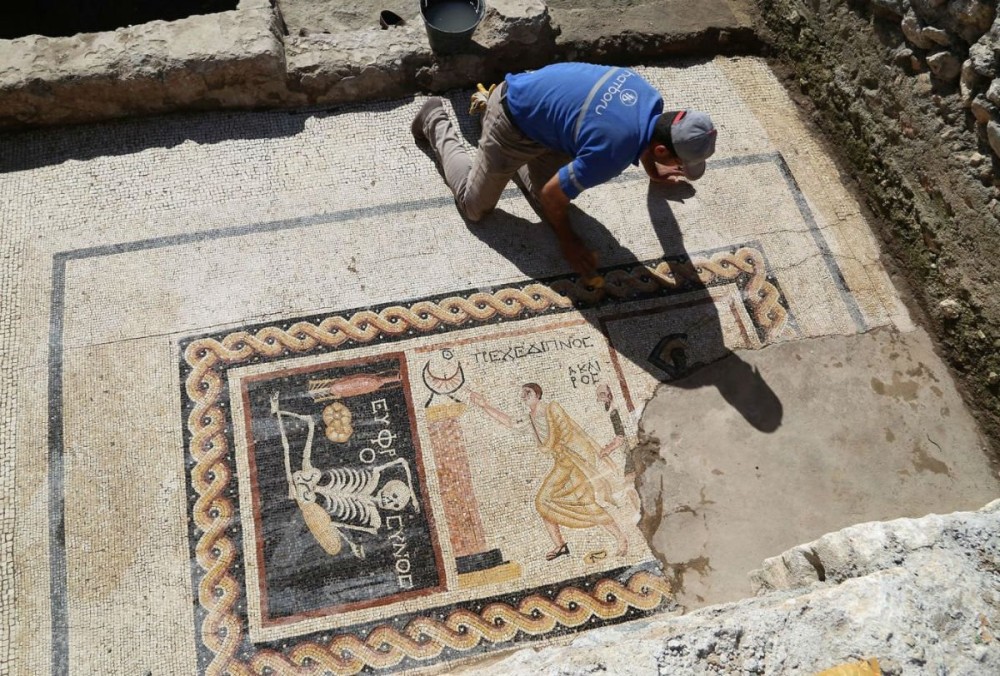 Visão geral do mosaico achado em Hatay